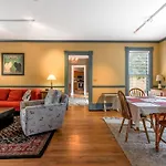 Sheldon House - Historic Lake Geneva Home - Garden Patio - Walkable To All Lg Has To Offer - Parking