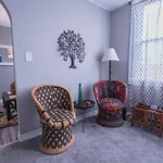 Broad Street Suite 2 - Amazing Location In The Heart Of Town - Parking Available - King & Queen Bedroom