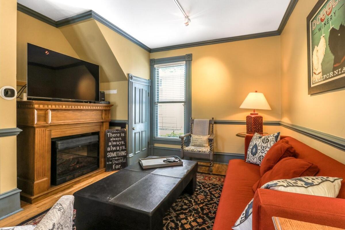 Sheldon House - Historic Geneva - Garden Patio - Walkable To Lg Has To Offer - Parking Holiday home *