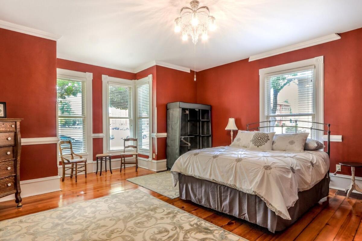 Sheldon House - Historic Geneva - Garden Patio - Walkable To Lg Has To Offer - Parking *