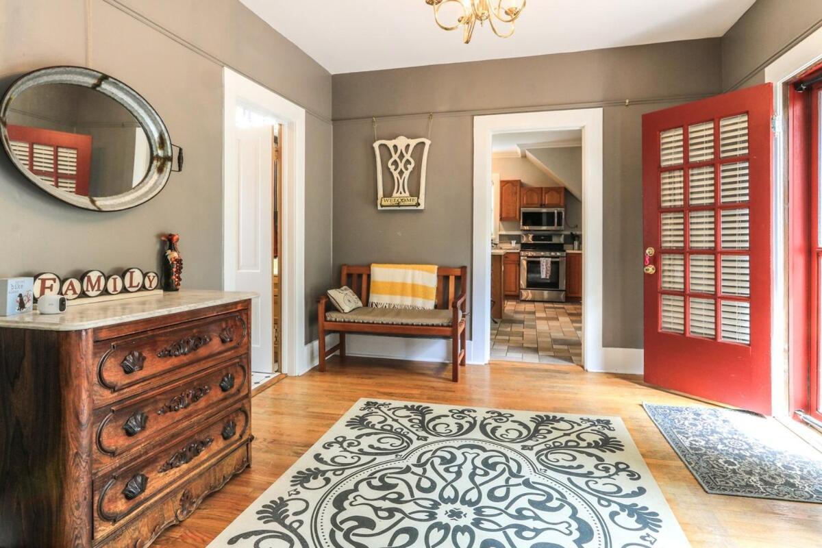 Holiday home Sheldon House - Historic Geneva - Garden Patio - Walkable To Lg Has To Offer - Parking