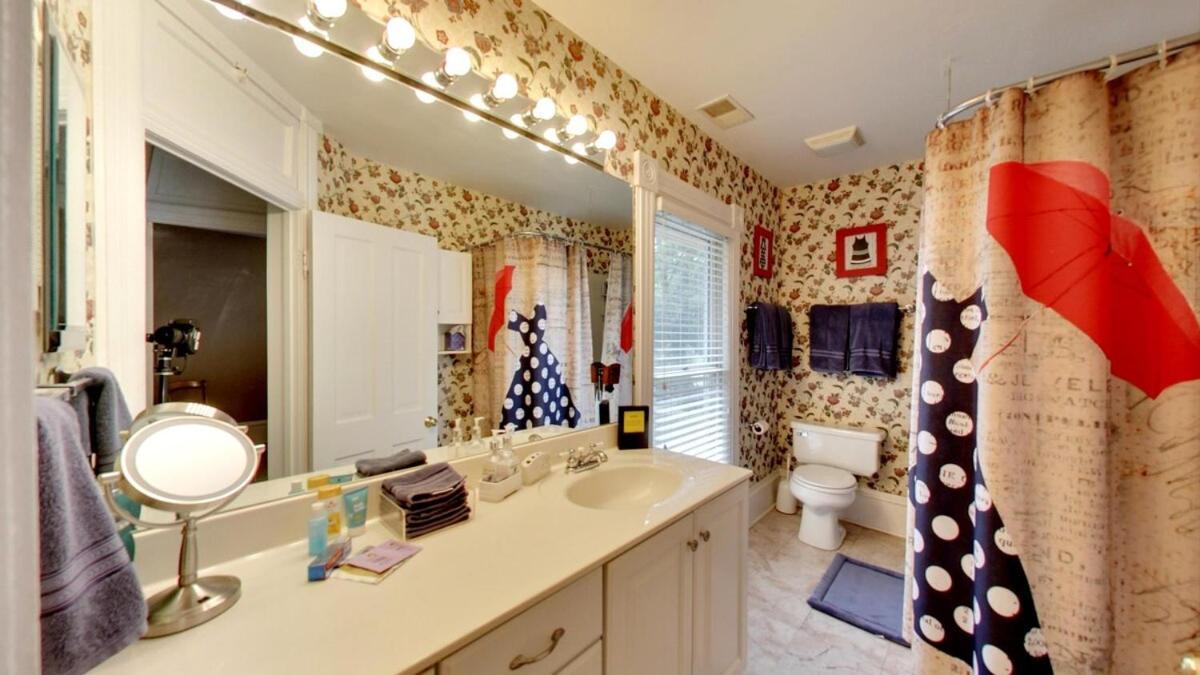 Sheldon House - Historic Geneva - Garden Patio - Walkable To Lg Has To Offer - Parking * Lake Geneva