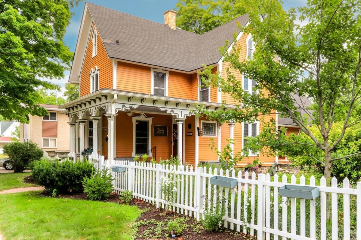 Sheldon House - Historic Geneva - Garden Patio - Walkable To Lg Has To Offer - Parking * Lake Geneva