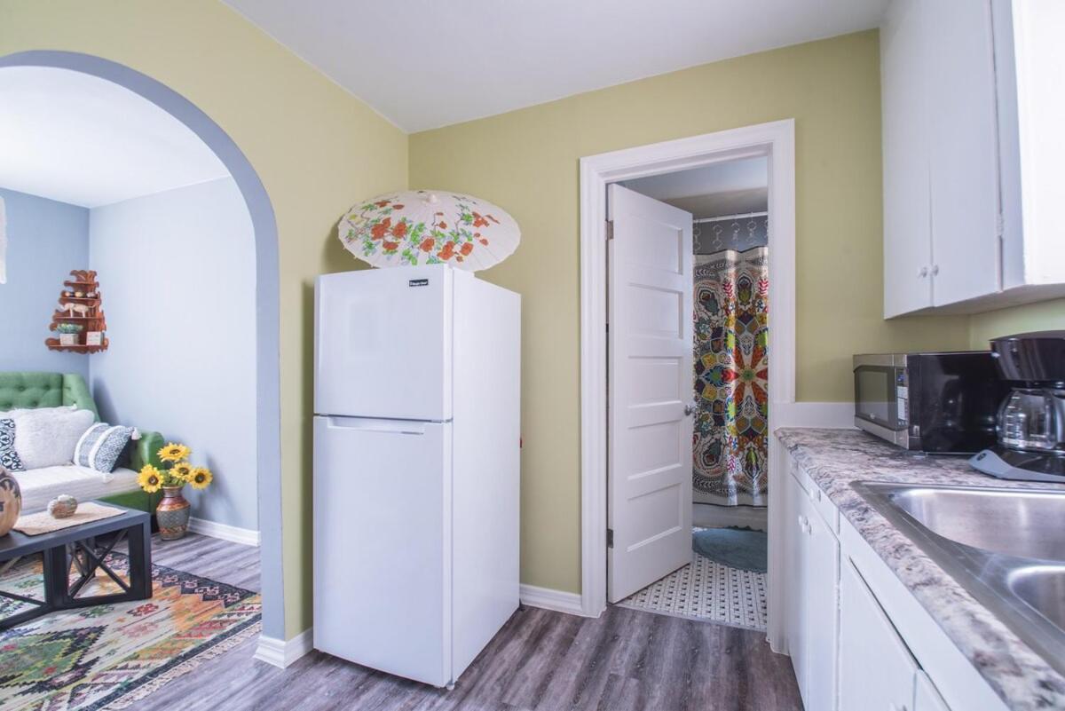 Apartment Broad Street 2 - Amazing Location In The Heart Of Town - Parking Available - King & Queen Bedroom Lake Geneva