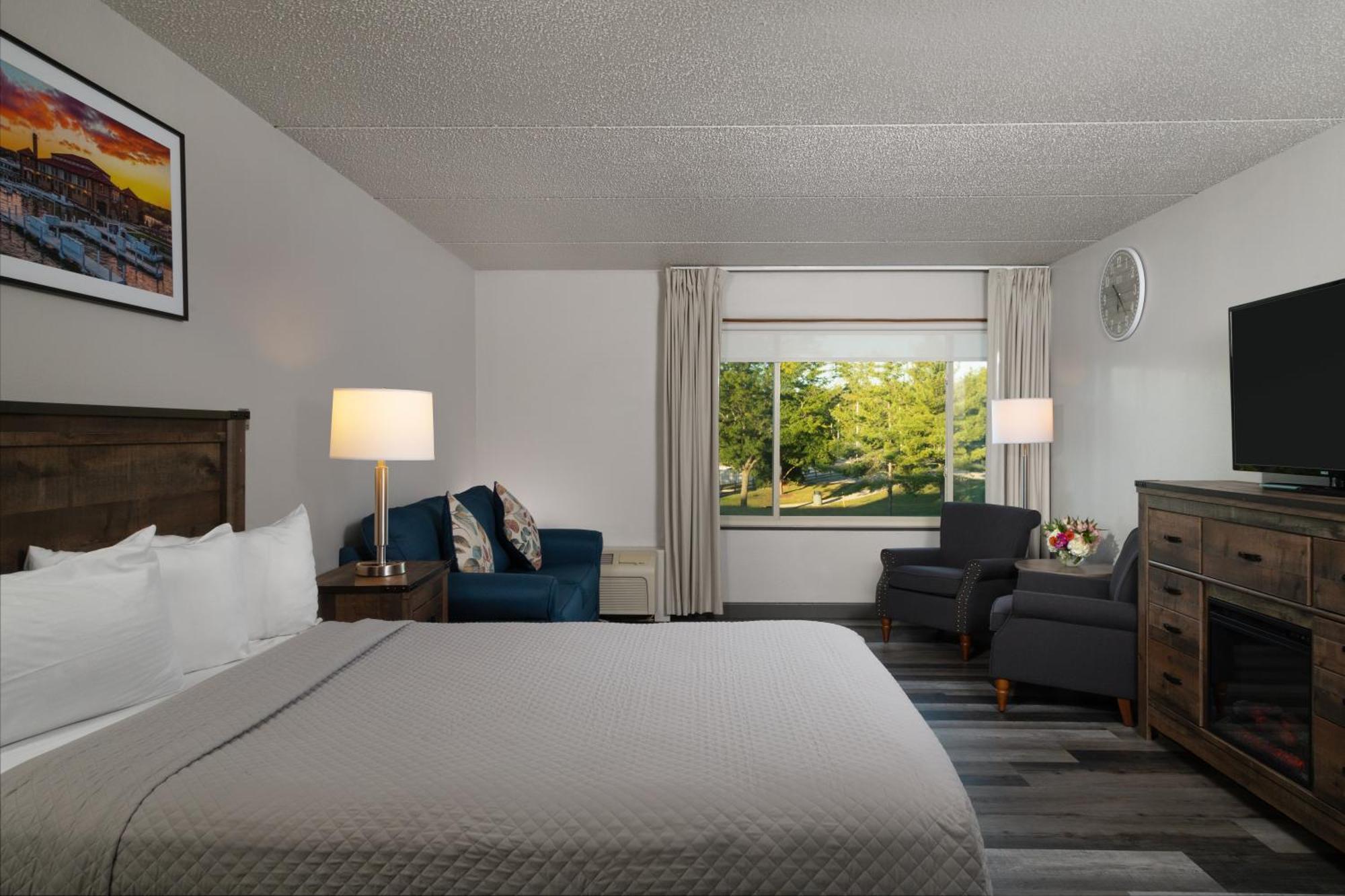 Harbor Shores On Geneva Hotel