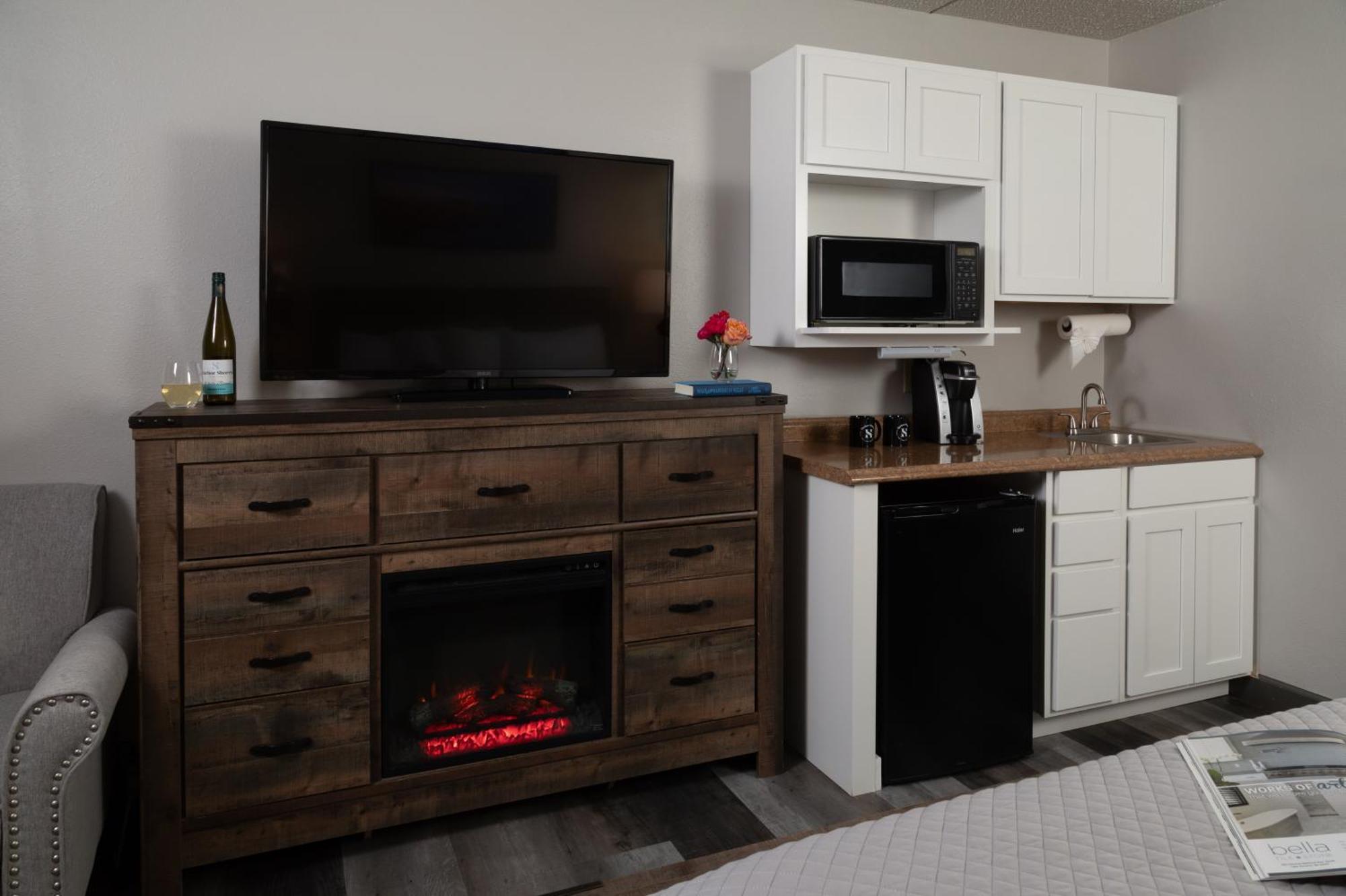 Harbor Shores On Geneva Hotel 2*