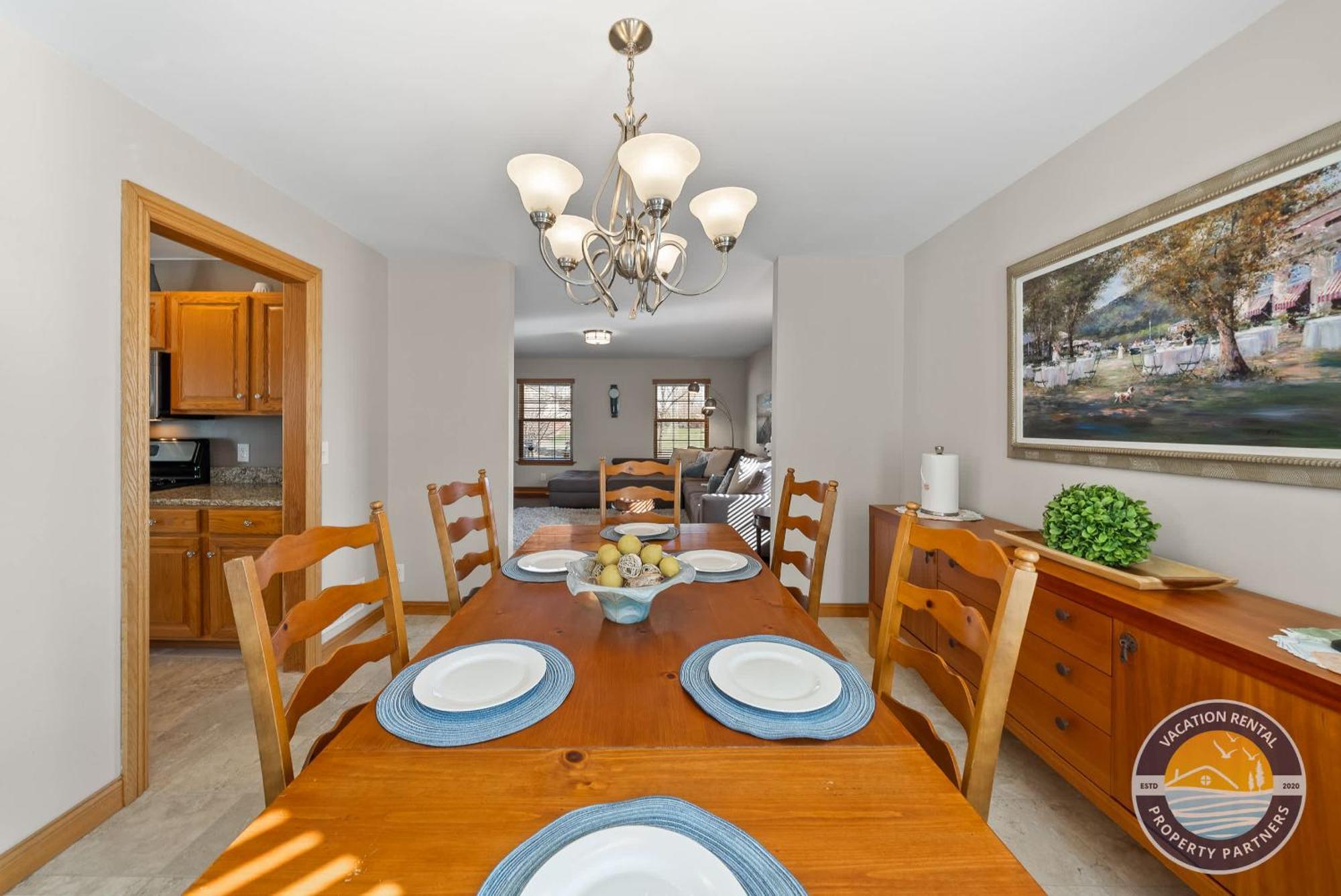 Chic Geneva Retreat Spring & Summer Getaway Near & Golf Holiday home Lake Geneva