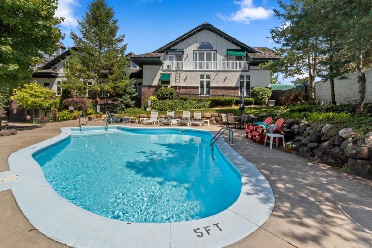 The Silo At The Hayloft Holiday home Lake Geneva