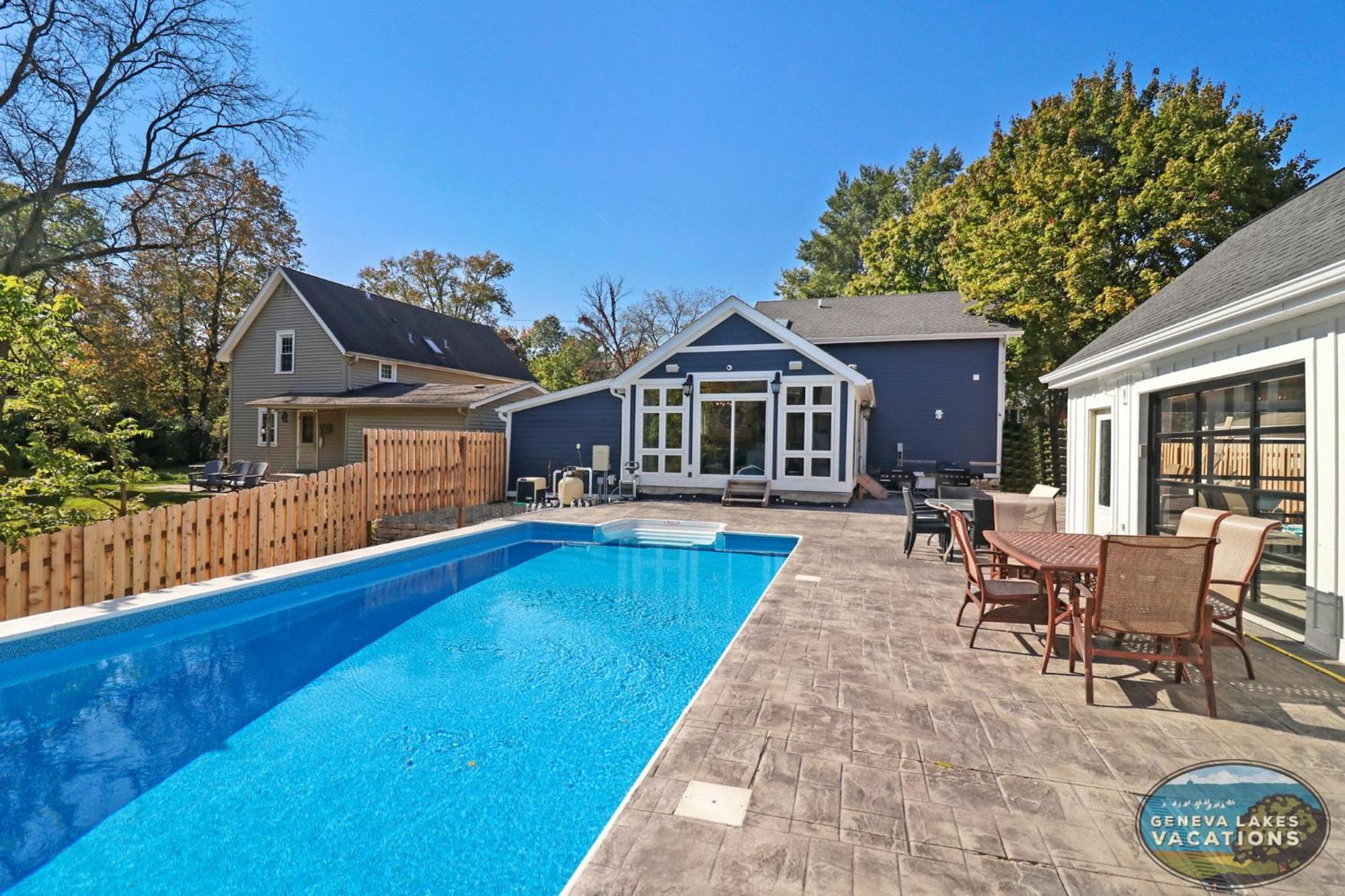 Blue Sky Oasis Saltwater Pool Lounge * Lake Geneva