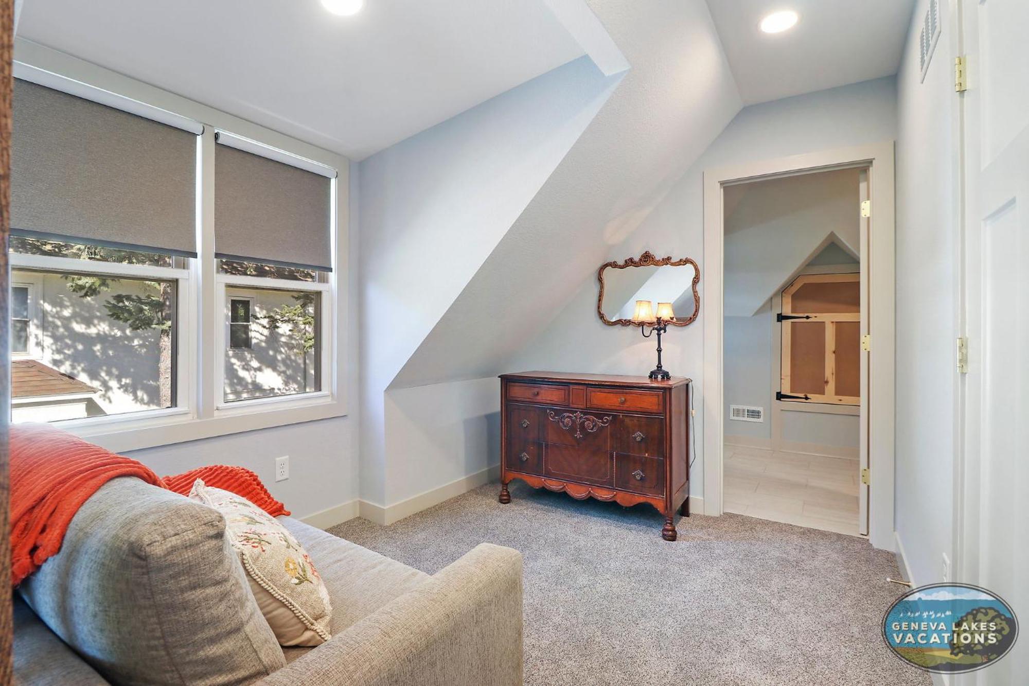 Sage Street Bungalow- Beautifully Renovated, Historical Walking Distance To Downtown *