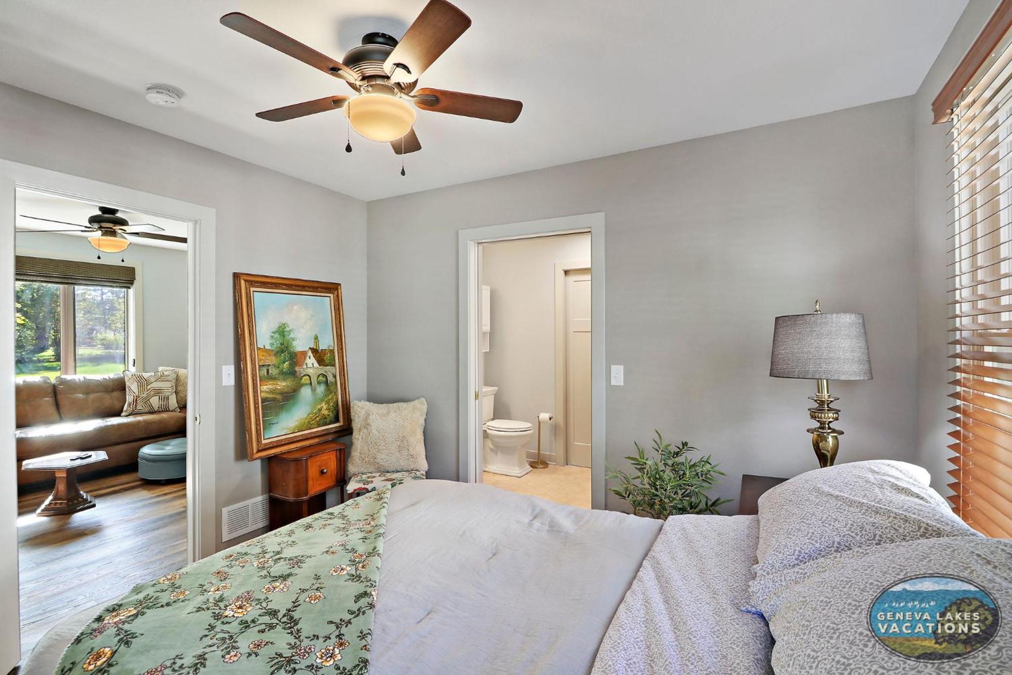 Sage Street Bungalow- Beautifully Renovated, Historical Walking Distance To Downtown Lake Geneva
