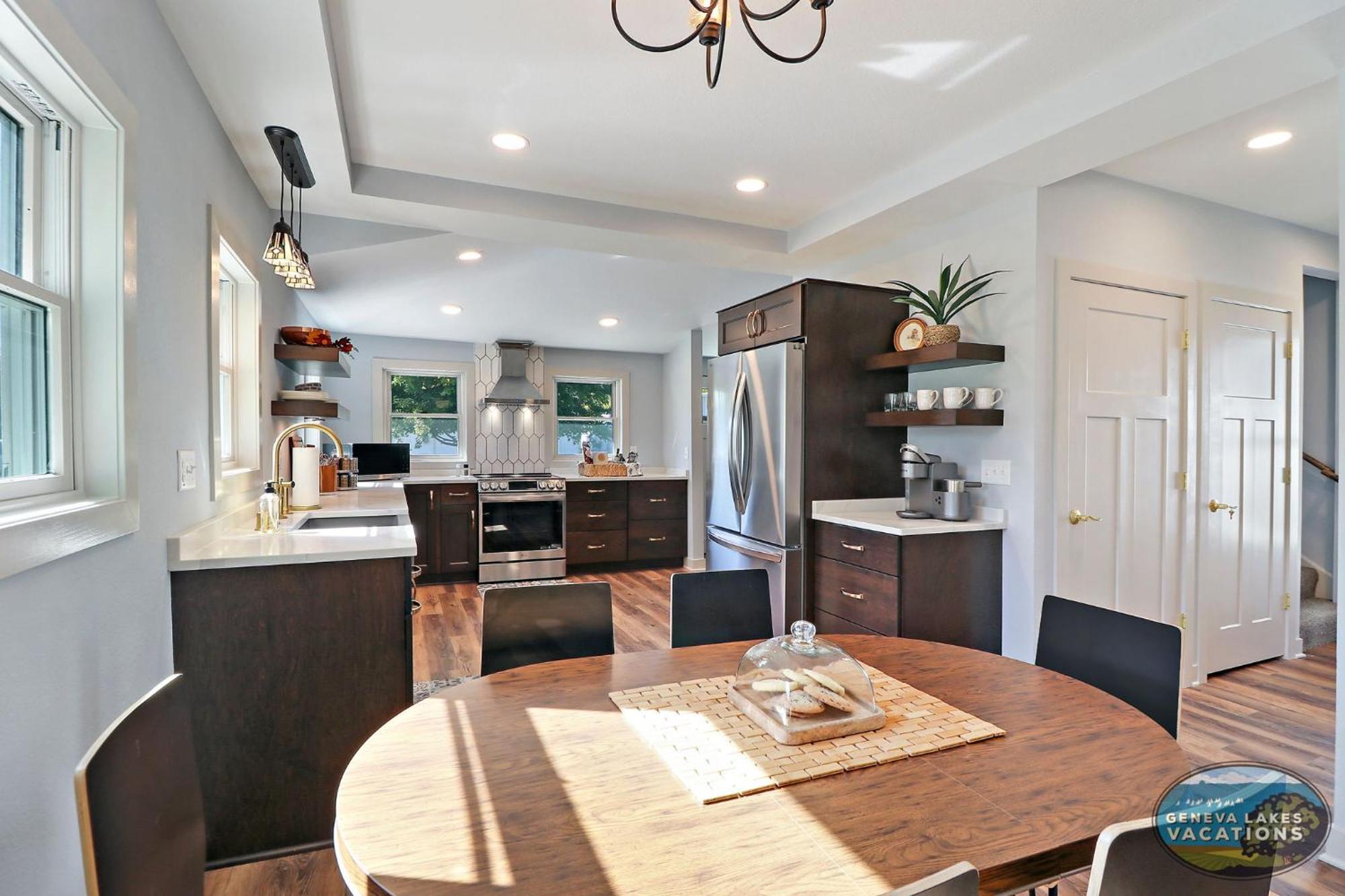 Sage Street Bungalow- Beautifully Renovated, Historical Walking Distance To Downtown Holiday home Lake Geneva