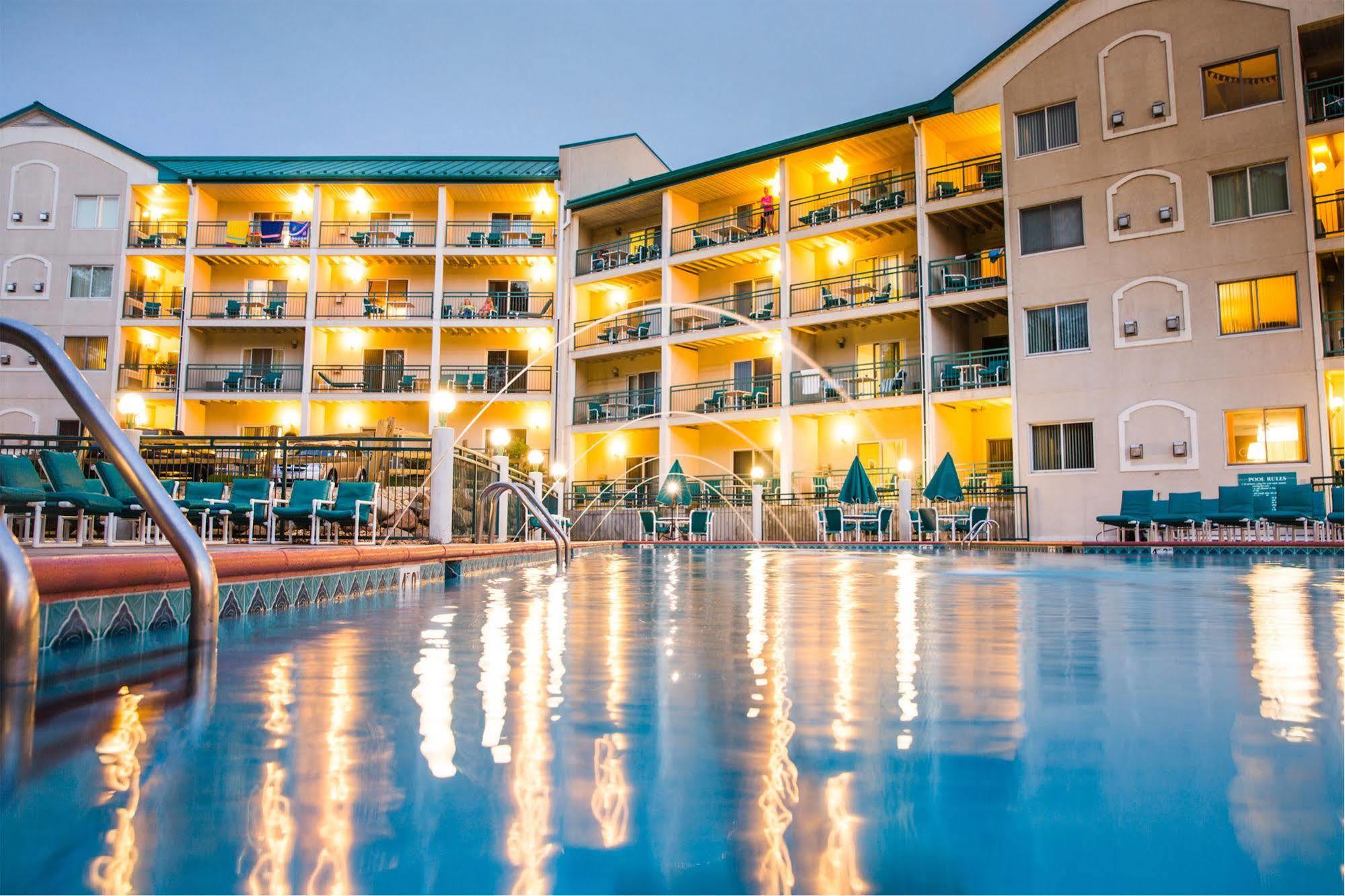 Resort The Cove Of Geneva