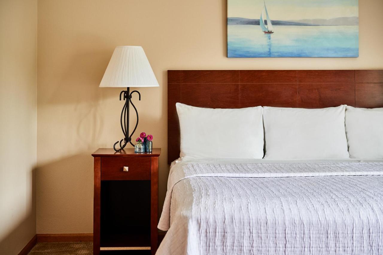 The Cove Of Geneva Resort