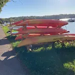 Family Home - Walk To Geneva Lake And Restaurants!
