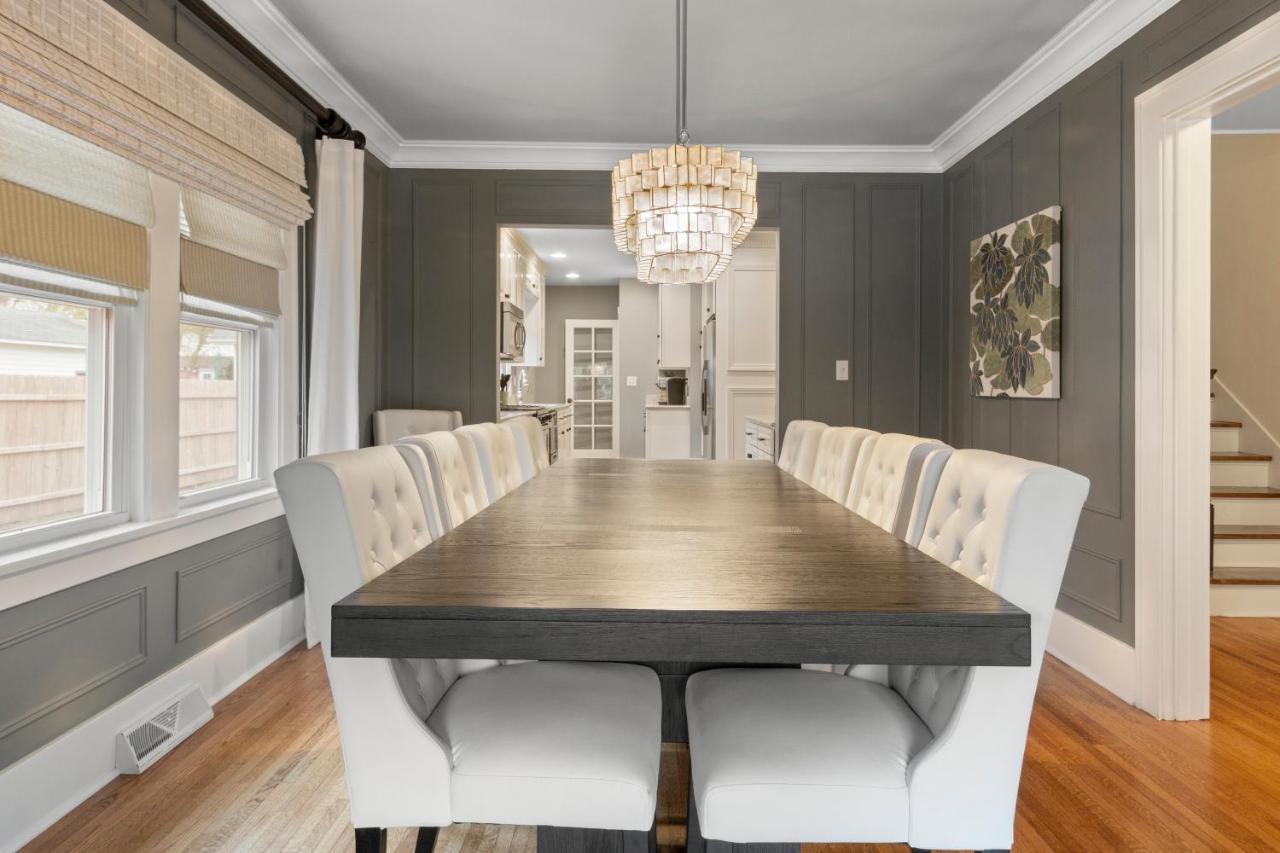 Gorgeous Downtown Bungalow, Walk Everywhere!!! *