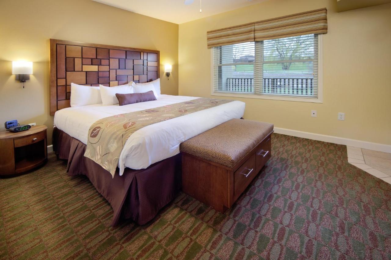 Club Vacations At Geneva 3* Lake Geneva