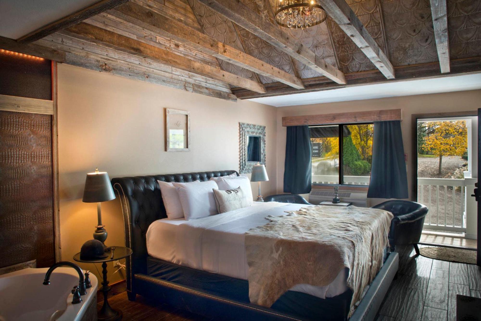 Maxwell Mansion Hotel 4*