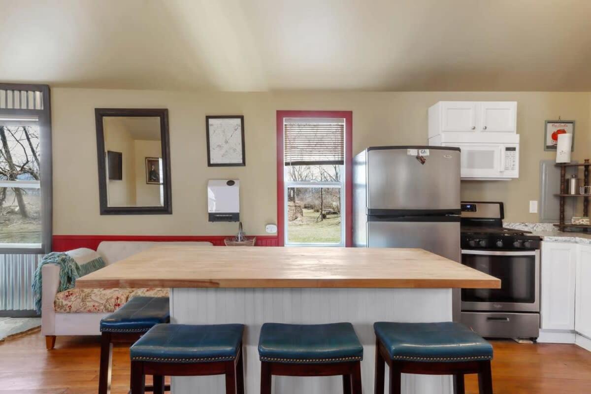 Holiday home New Charming Lakeview Haven 2br Cozy Como With Lake Views Lake Geneva