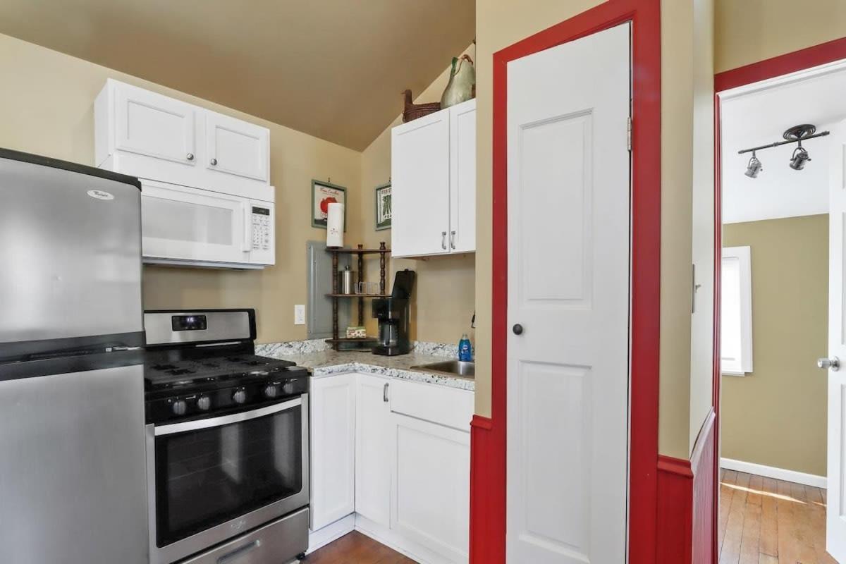 New Charming Lakeview Haven 2br Cozy Como With Lake Views Holiday home