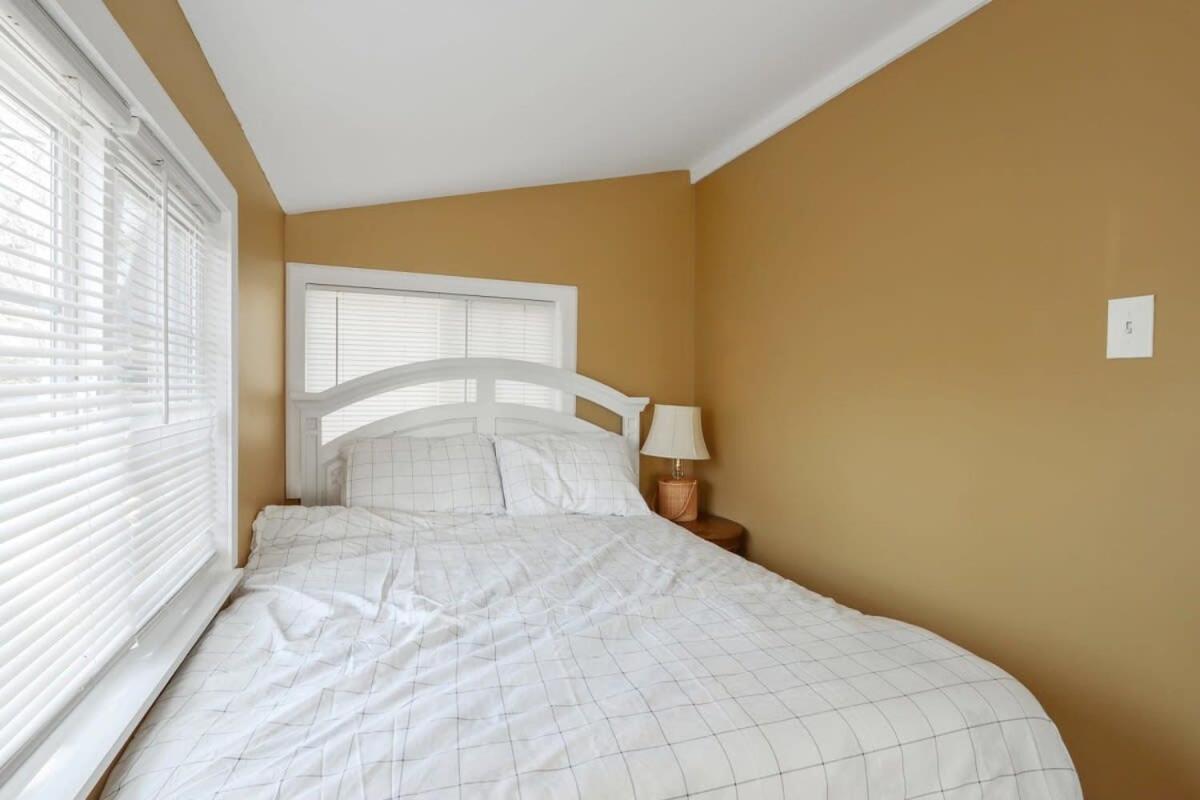 New Charming Lakeview Haven 2br Cozy Como With Lake Views