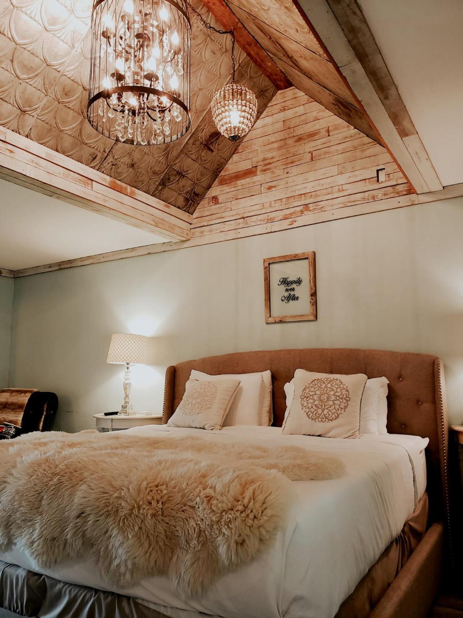 Maxwell Mansion Hotel