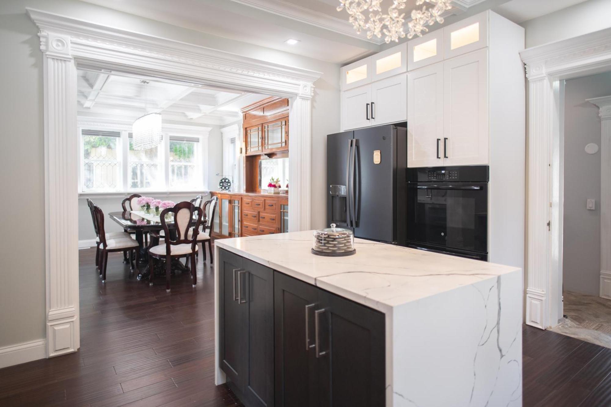 Its Showtime - Historic Downtown Geneva Escape Holiday home *