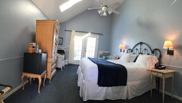 Hotel The French Country 3*